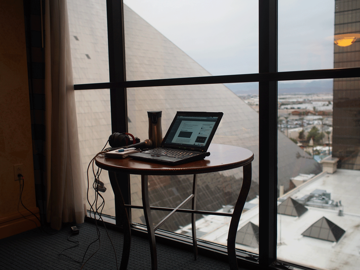 Vue de ma chambre Las Vegas CES 2016 hôtel Luxor